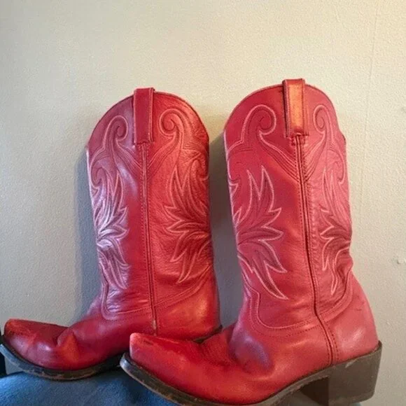 Durango Women's Red Western Boot - Women's Size 8 ; Men's Size 6 1/2 - Picture 2 of 7